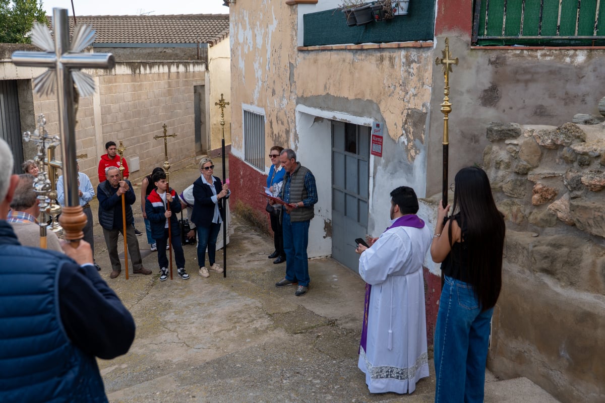Viacrucis en Alcala del Obispo