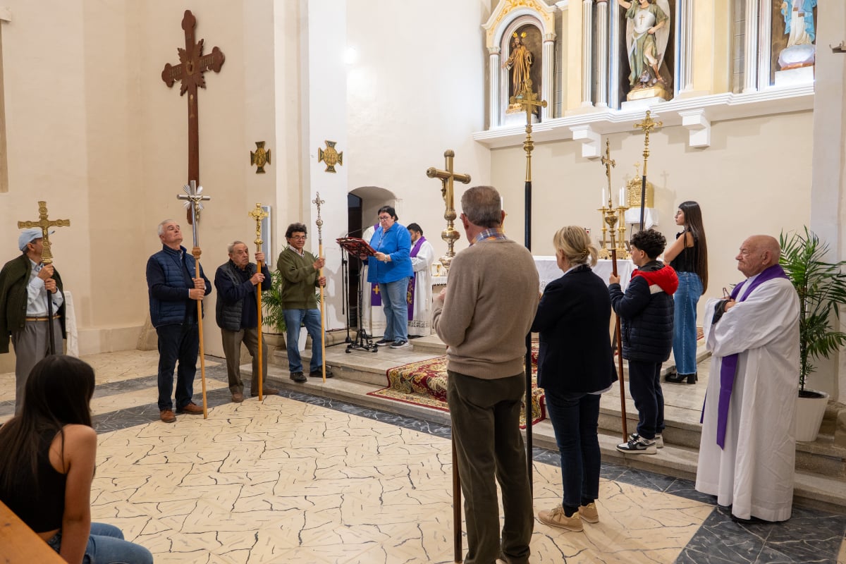 Viacrucis en Alcala del Obispo